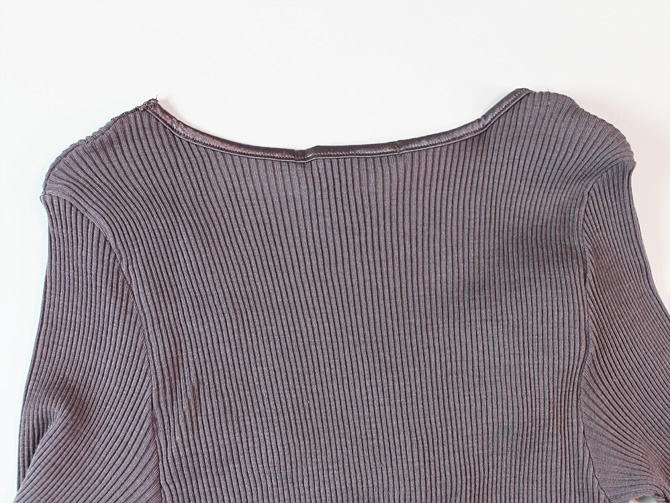 【ARTIMAGLIA】【アートマリア】31404　シルクＸウール レースアップ長袖トップ