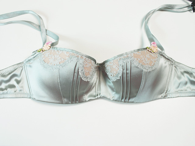 【Chantal Thomass】【シャンタルトーマス】Rendez-vous　0572　シルクパテッドブラ